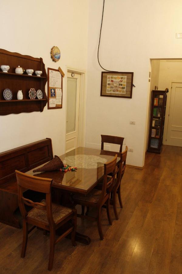 Napoli Pietrasanta Lt Bed & Breakfast Екстериор снимка