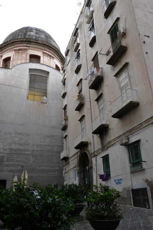 Napoli Pietrasanta Lt Bed & Breakfast Екстериор снимка
