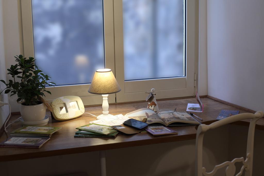 Napoli Pietrasanta Lt Bed & Breakfast Стая снимка