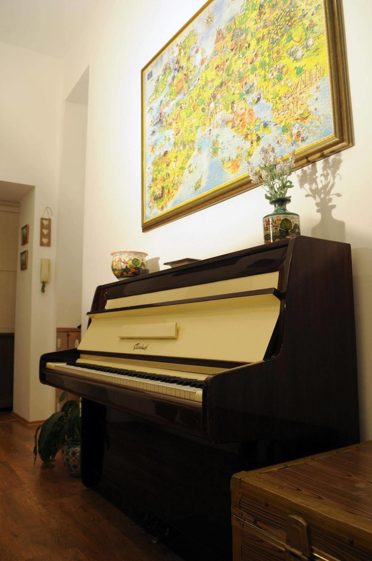 Napoli Pietrasanta Lt Bed & Breakfast Екстериор снимка